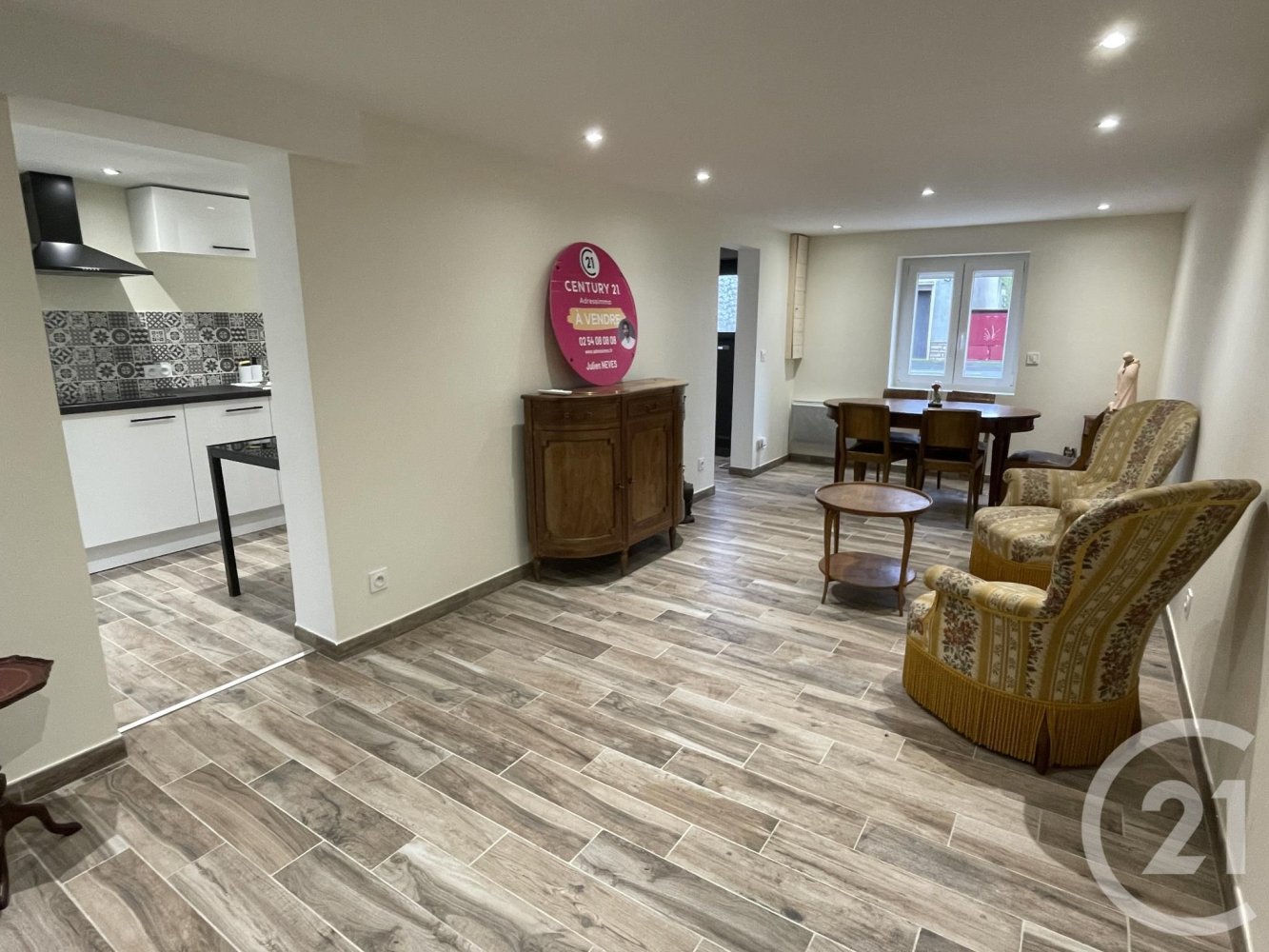 3 bedrooms House in Chateauroux, France No. 153839