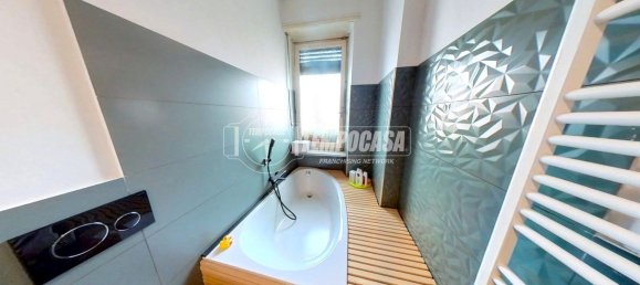 4-Zimmer Wohnung in Turin, Italy, Nr. 300771 15