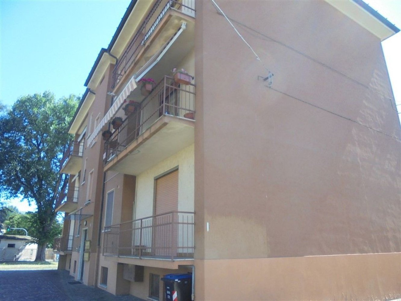 3 غرف نوم شقة في Monticelli d'Ongina, Italy رقم 340787