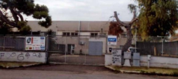 770m² Warehouse in Foggia, Italy No. 355858 2