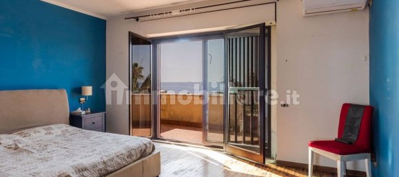 4 bedrooms Villa in Catania, Italy No. 272599 32