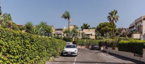 4 bedrooms Villa in Catania, Italy No. 272599 15