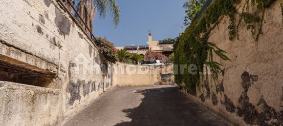 4 bedrooms Villa in Catania, Italy No. 272599 12
