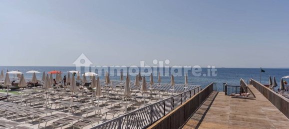 4 bedrooms Villa in Catania, Italy No. 272599 17