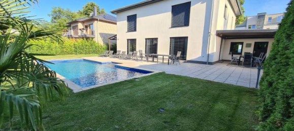 7-Zimmer Villa in Köpenick, Germany, Nr. 372030 5