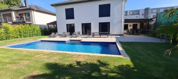 7-Zimmer Villa in Köpenick, Germany, Nr. 372030 3