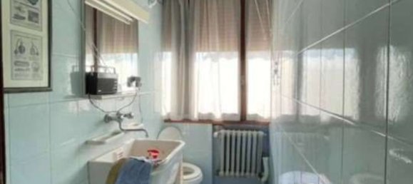 Apartamento de 7 dormitorios en Modena, Italy No. 339273 9