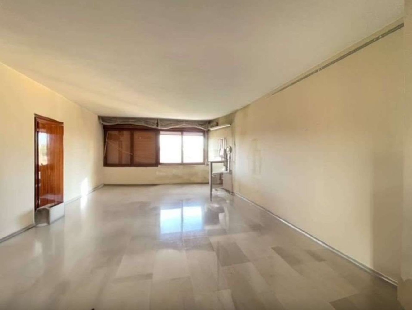 Apartamento de 7 dormitorios en Modena, Italy No. 339273
