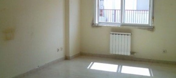 Apartamento de 3 dormitorios en Villamayor, Spain No. 71144 16