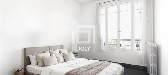 1 bedroom Apartment in Clichy, France No. 296570 3