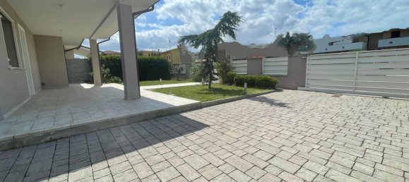 2 bedrooms Villa in Buggiano, Italy No. 358167 11