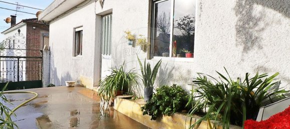 3 bedrooms House in Maia, Portugal No. 187688 2