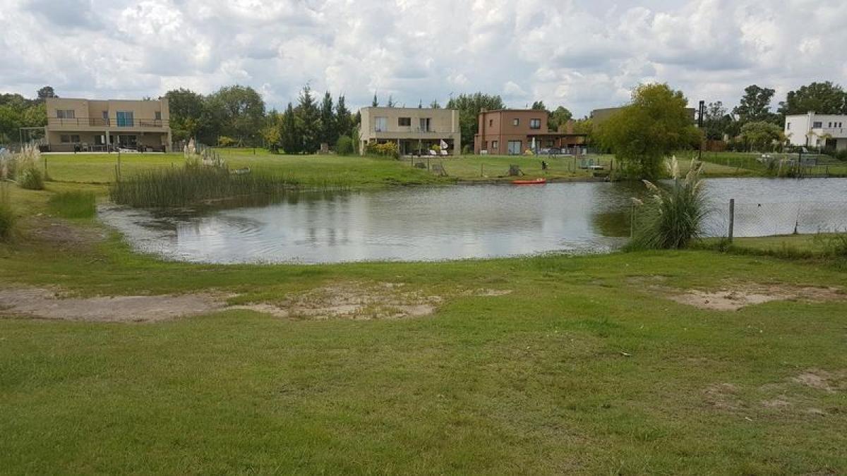  Land in Tigre, Argentina No. 114533