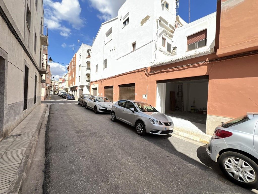 Garage in Alzira, Spain 74m², Nr. 135566