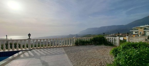 4 rooms Villa in Kargicak, Turkey No. 22170 5