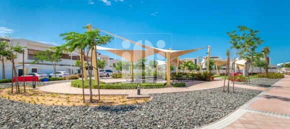 5 bedrooms Villa in Yas Island, UAE No. 6495 22