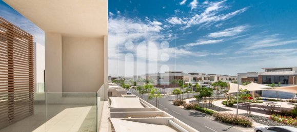 5 bedrooms Villa in Yas Island, UAE No. 6495 14