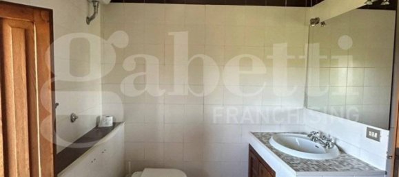 2 bedrooms Apartment in Siena, Italy No. 301014 16