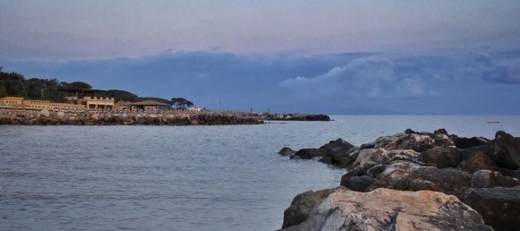 4غرفة منزل ذو طابقين في Rosignano Marittimo, Italy رقم 48404 24