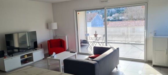 2 Schlafzimmer Wohnung in Le Pouzin, France, Nr. 303711 4