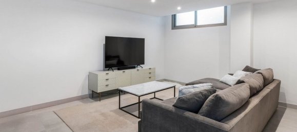 3 Schlafzimmer Villa in Marbella, Spain, Nr. 183919 25