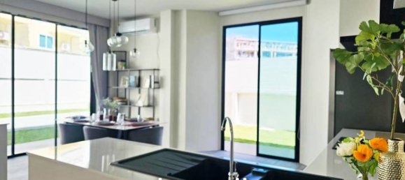 4 bedrooms Villa in Kathu, Thailand No. 25434 7