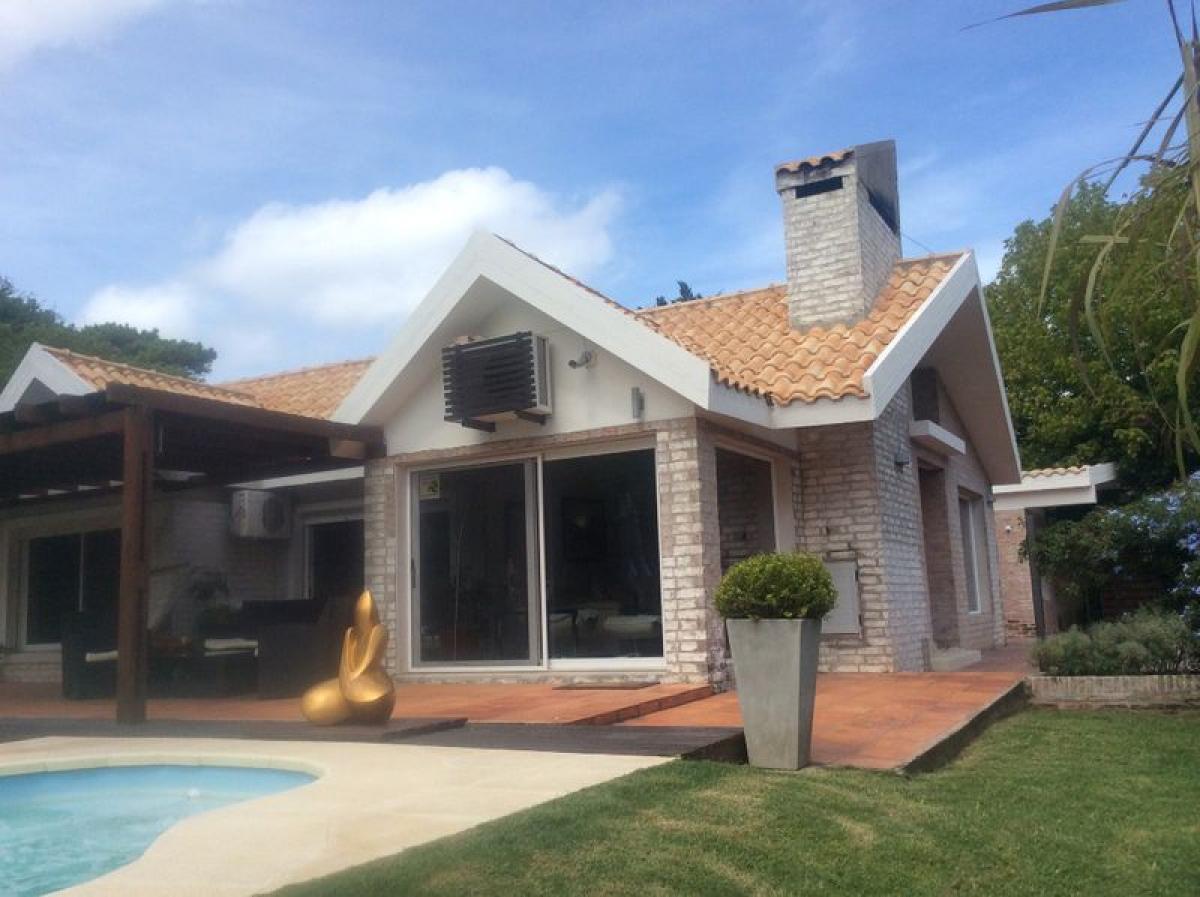 5 bedrooms House in Maldonado, Uruguay No. 4737