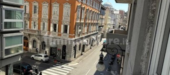 5 Schlafzimmer Wohnung in Trieste, Italy, Nr. 375394 3