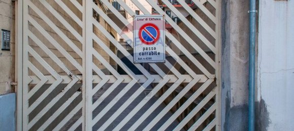 Apartamento de 2 dormitorios en Catania, Italy No. 327989 2