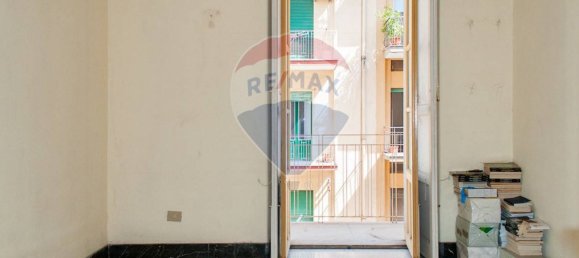 Apartamento de 2 dormitorios en Catania, Italy No. 327989 8