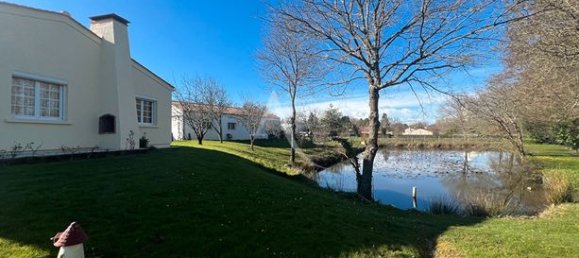 3 bedrooms House in Poiroux, France No. 314551 2