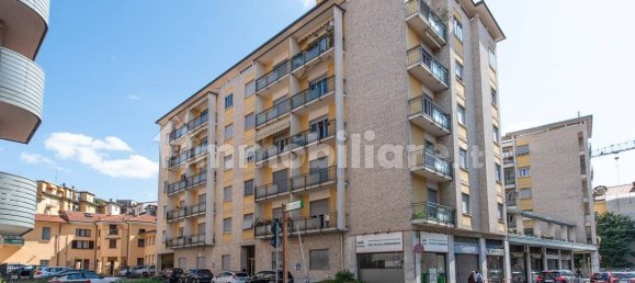 2 chambres Appartement à Varese, Italy No. 311992 2