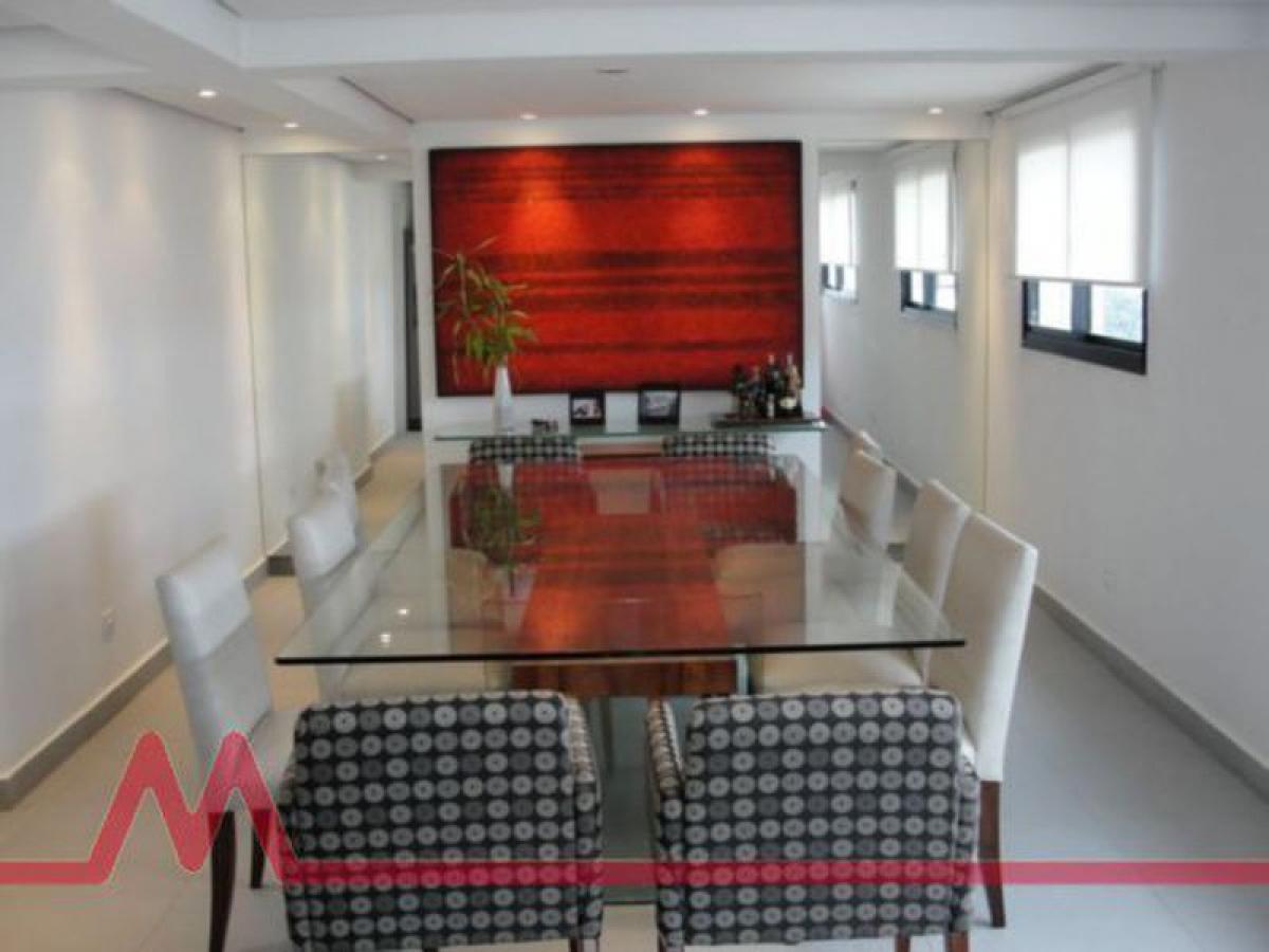 Casa de 3 dormitorios en Sao Paulo, Brazil No. 528261