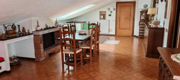 7-Zimmer Penthouse in Marino, Italy, Nr. 40989 40