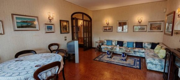 7-Zimmer Penthouse in Marino, Italy, Nr. 40989 6