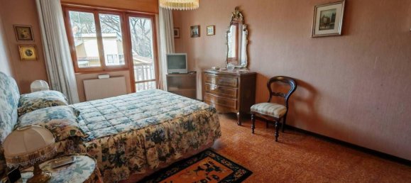 7-Zimmer Penthouse in Marino, Italy, Nr. 40989 17