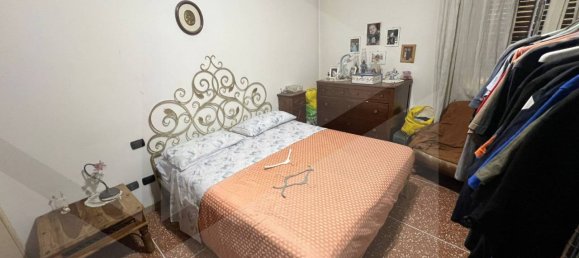 5 rooms Apartment in Bologna, Italy No. 21077 14
