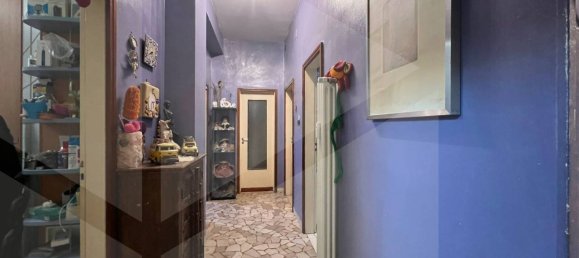 5 rooms Apartment in Bologna, Italy No. 21077 3