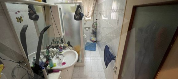 5 rooms Apartment in Bologna, Italy No. 21077 9