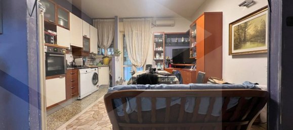 5 rooms Apartment in Bologna, Italy No. 21077 26
