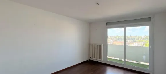 3غرفة شقة في Macon, France رقم 201735 3