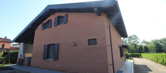 4 bedrooms Villa in Conzano, Italy No. 318631 15