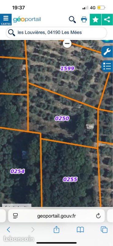  Land in Les Mees, France No. 328138