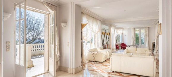 5 Schlafzimmer Haus in Saint-Cloud, France, Nr. 129387 2