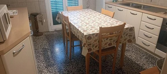 5 غرف نوم شقة في Carrara, Italy رقم 380326 3