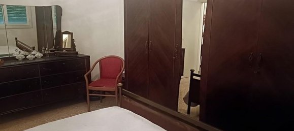 5 غرف نوم شقة في Carrara, Italy رقم 380326 11