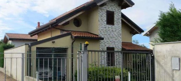 4 rooms Villa in Cogliate, Italy No. 4138 18