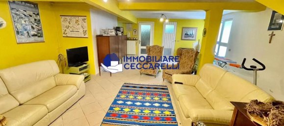 8-salle Villa à Massa, Italy No. 49407 20