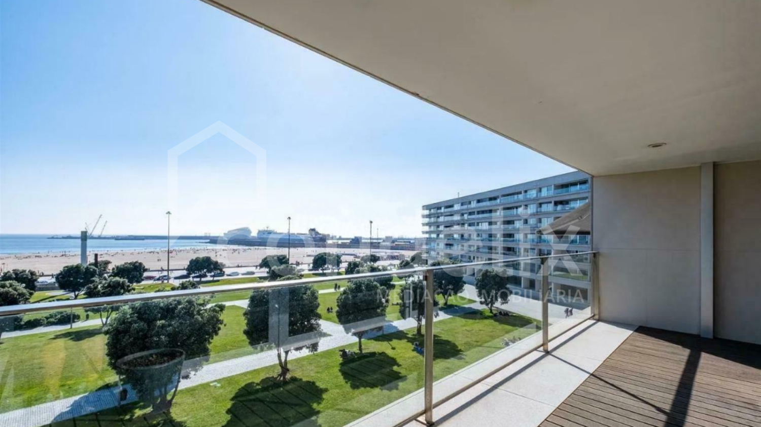 5 chambres Appartement à Matosinhos, Portugal No. 125653