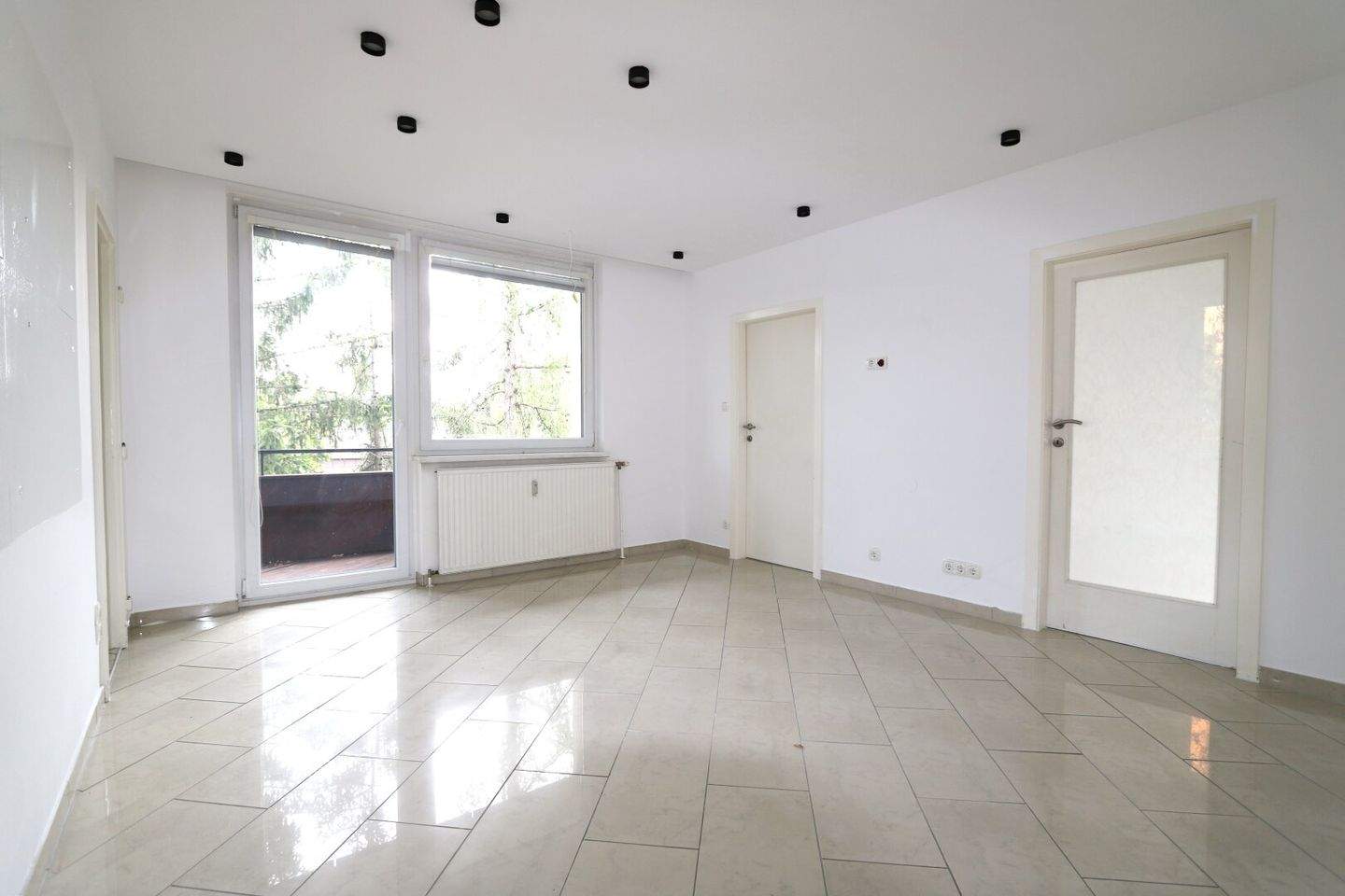 3غرفة شقة في Baden, Austria رقم 191352